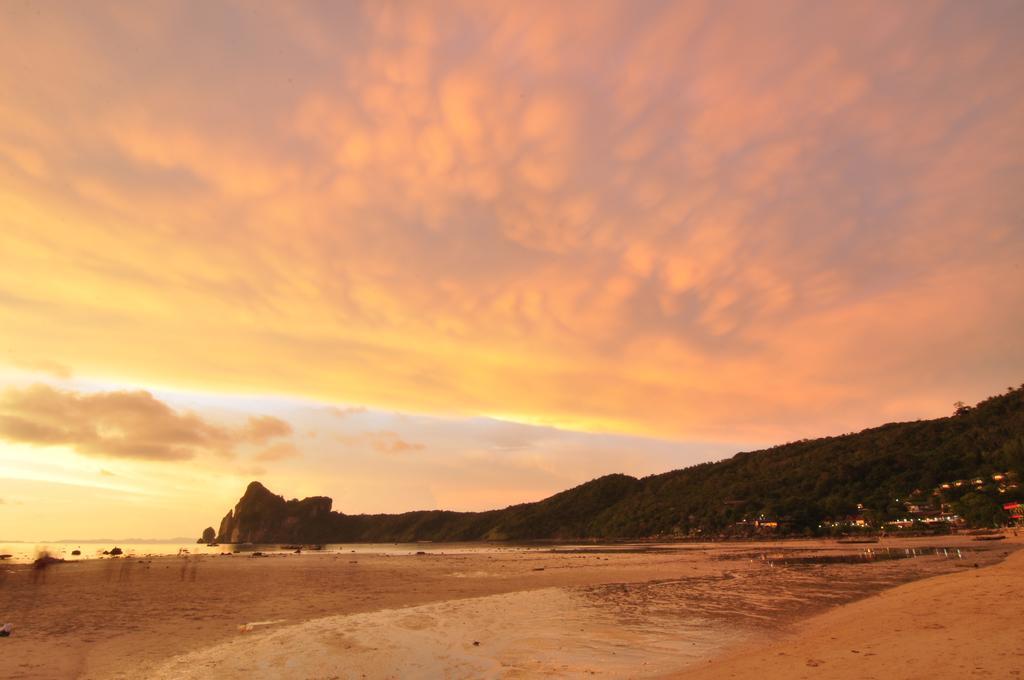 Phi Phi Twin Palms Bungalow Bagian luar foto