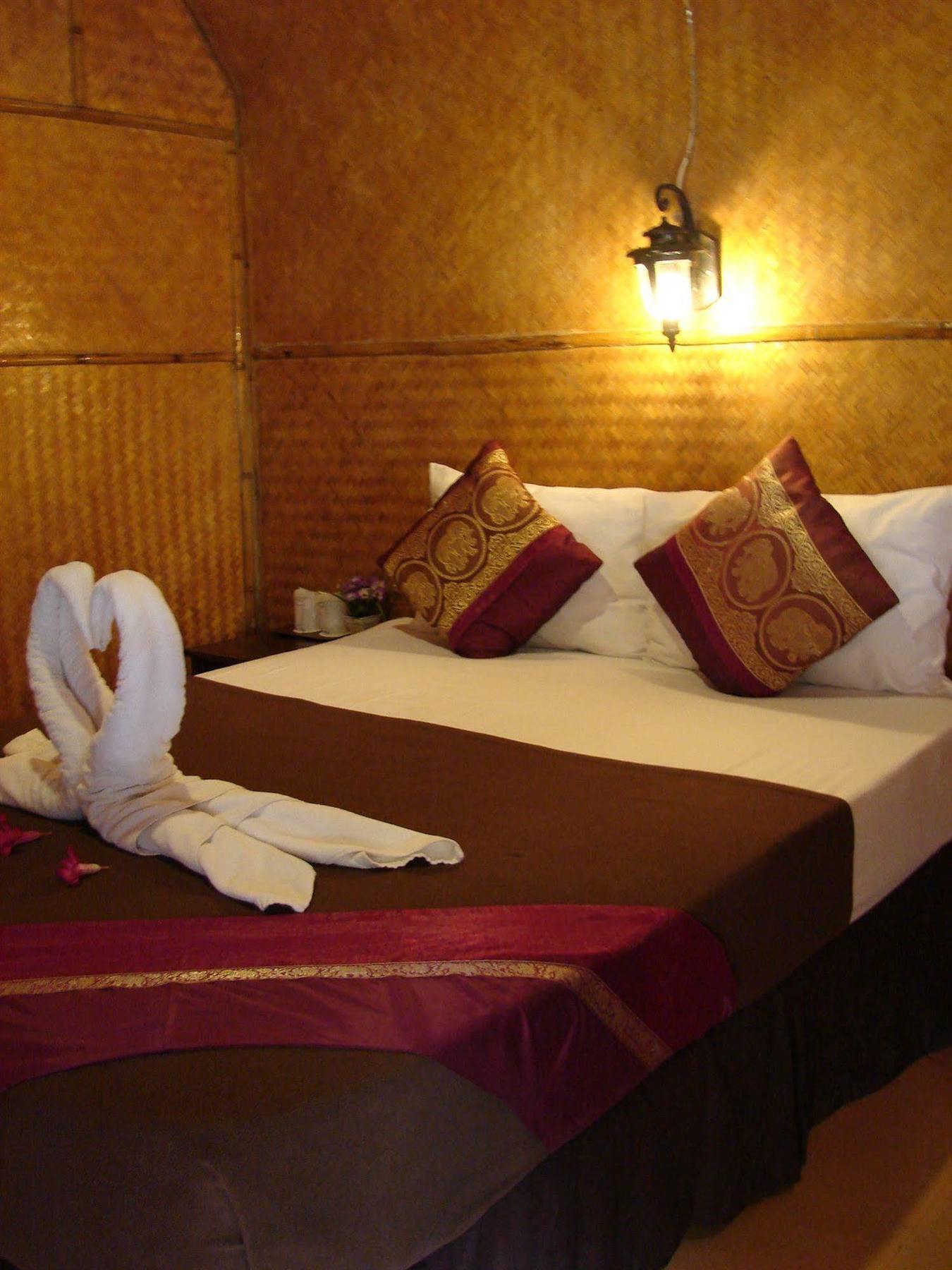 Phi Phi Twin Palms Bungalow Bagian luar foto